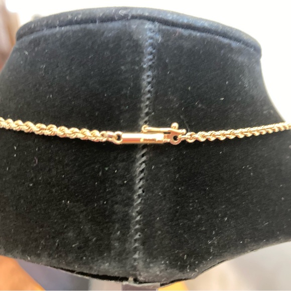 14K GOLD & DIAMOND NAMEPLATE ON ROPE CHAIN “ MARILYN” - Picture 6 of 6